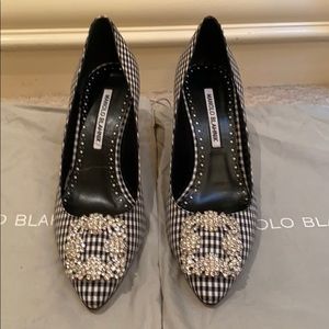 Manolo Blahnik 70MM Hangisi Pump